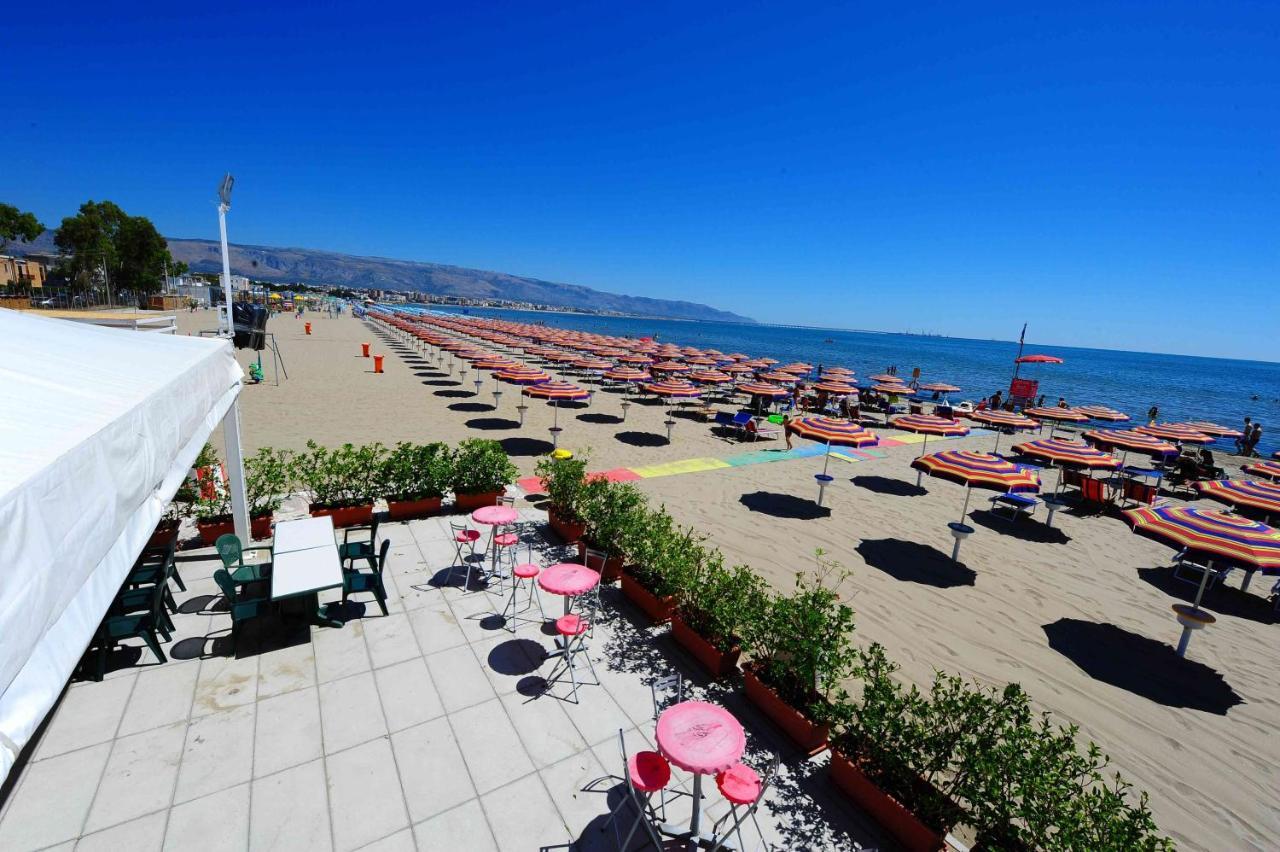 Maiorano Boutique Hotel Manfredonia Exterior foto