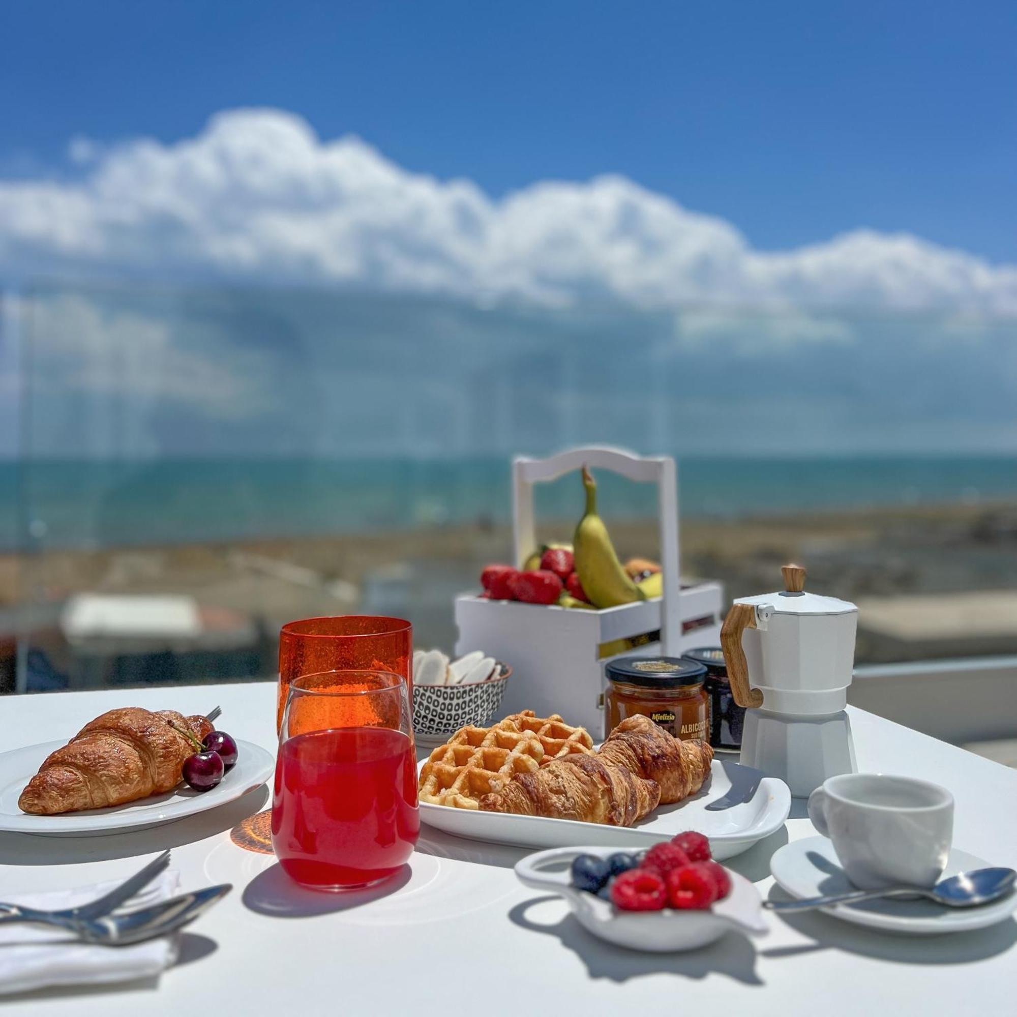 Maiorano Boutique Hotel Manfredonia Exterior foto