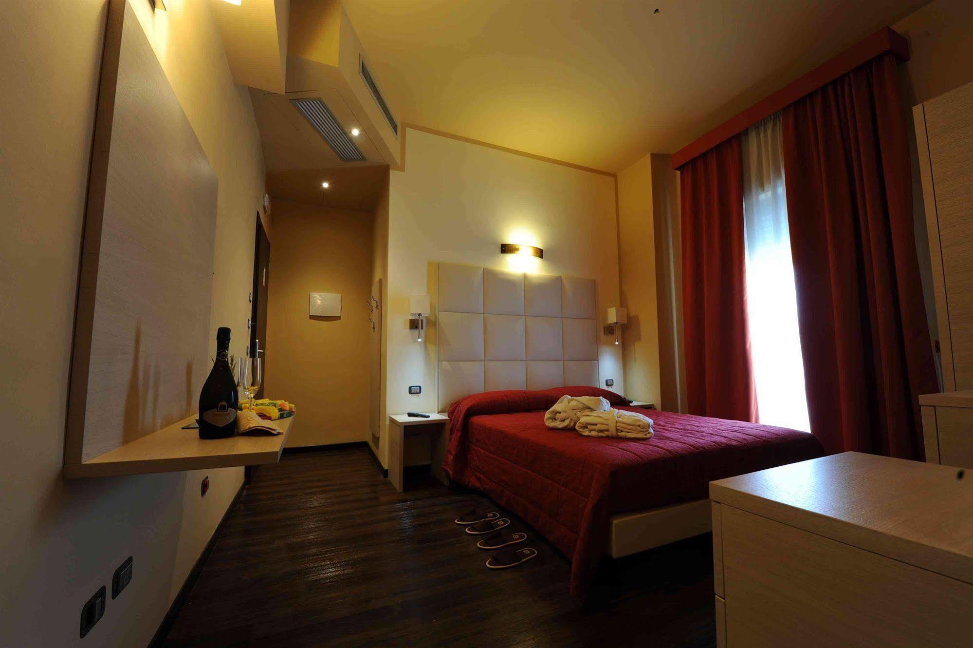 Maiorano Boutique Hotel Manfredonia Exterior foto